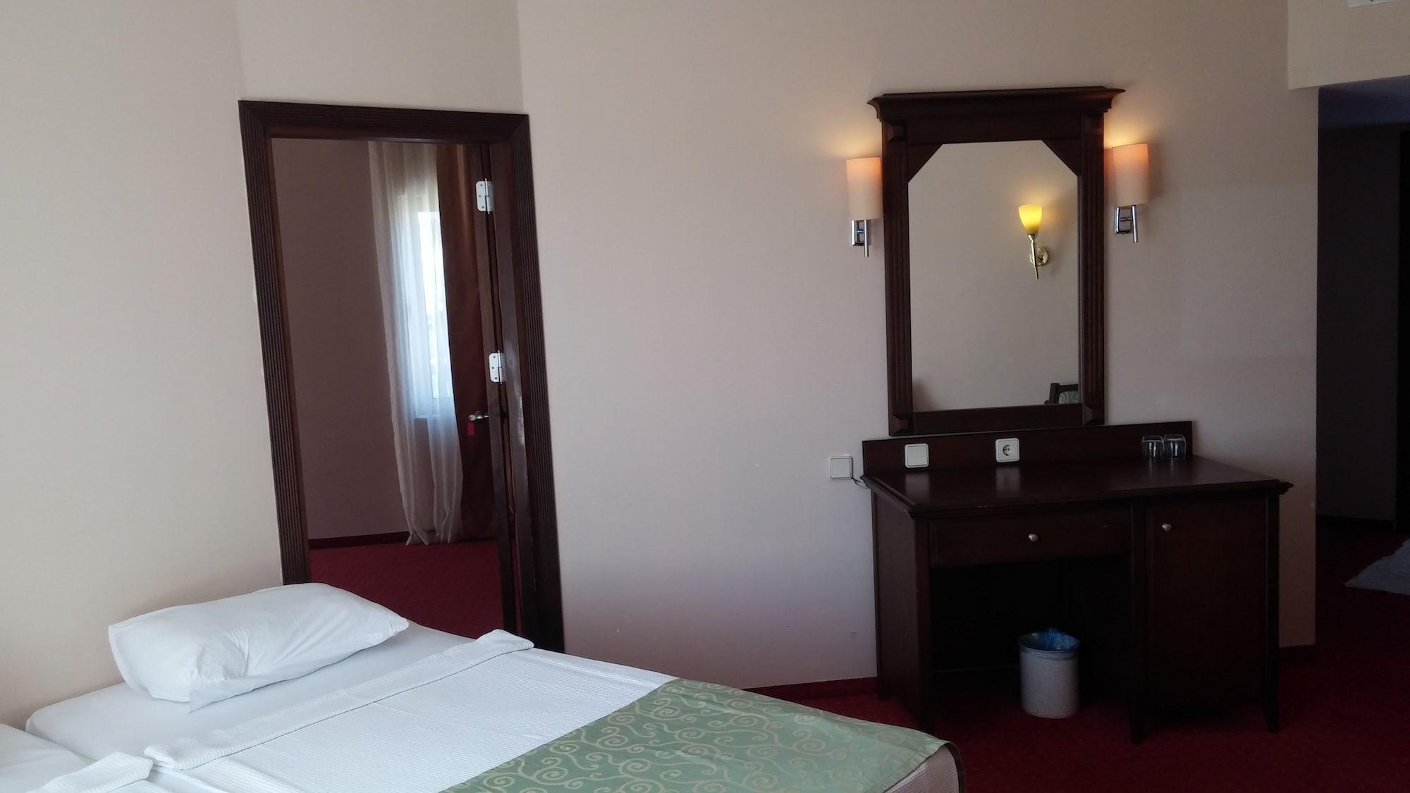 Side Palm D'Or Hotel Bagian luar foto