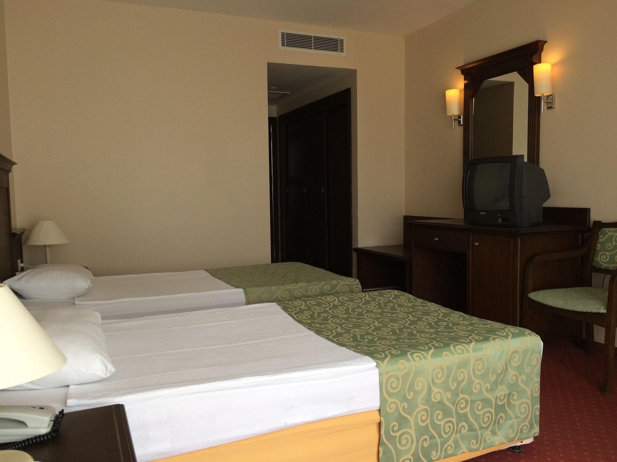 Side Palm D'Or Hotel Bagian luar foto