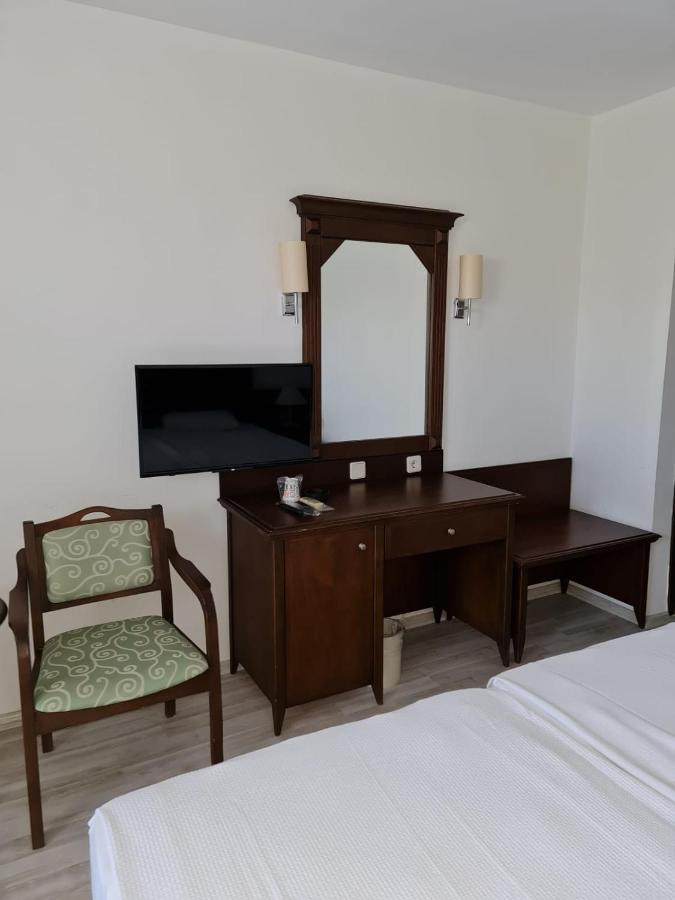 Side Palm D'Or Hotel Bagian luar foto