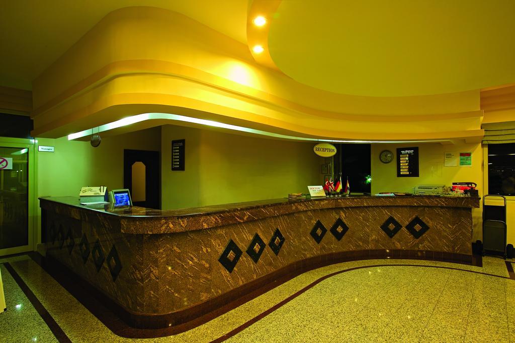 Side Palm D'Or Hotel Bagian luar foto